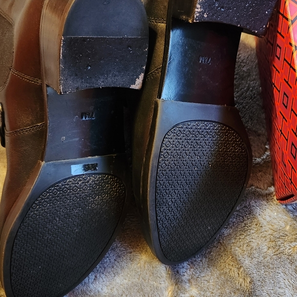 Tory Burch Miller 25 mm booties - Picture 2 of 10